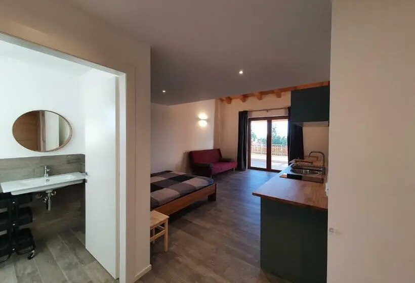 デラックスルーム, Agriturismo Budin