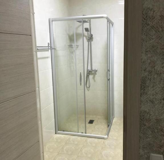 Habitació Quàdruple Estàndard, Mazza