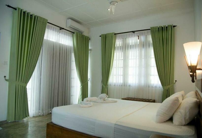 Family Suite, Raddegoda Walawwa Kurunegala