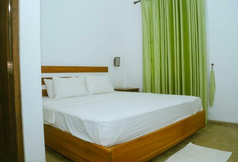 家庭套房, Raddegoda Walawwa Kurunegala