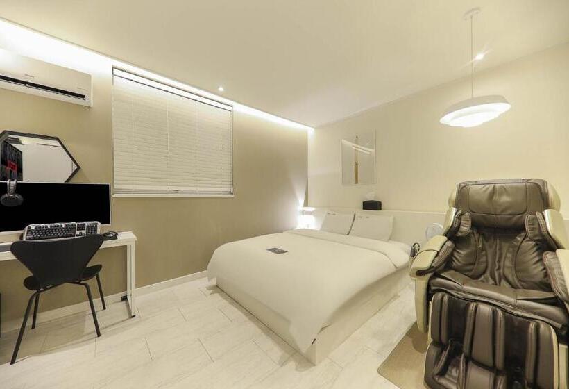 Номер Стандарт, Yeosu Yam Hakdong