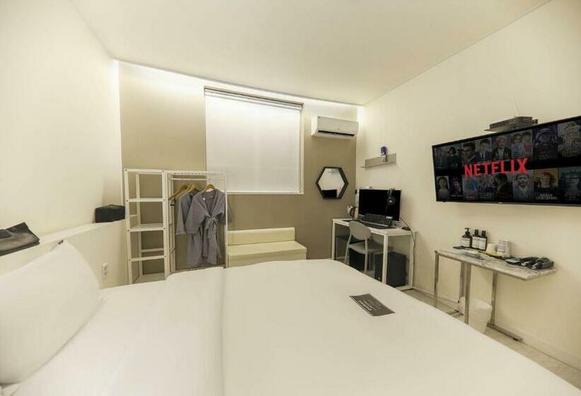 Номер Deluxe, Yeosu Yam Hakdong