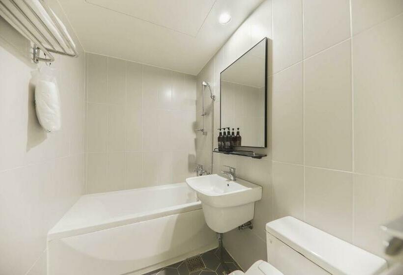 Номер Премиум, Yeosu Yam Hakdong