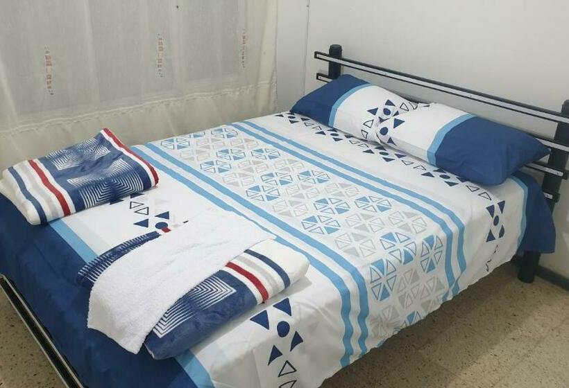 اتاق استاندارد با سرویس بهداشتی مشترک, Mom S House Floralia