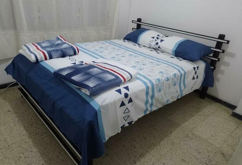 اتاق استاندارد با سرویس بهداشتی مشترک, Mom S House Floralia