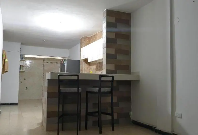 اتاق خانوادگی, Mom S House Floralia