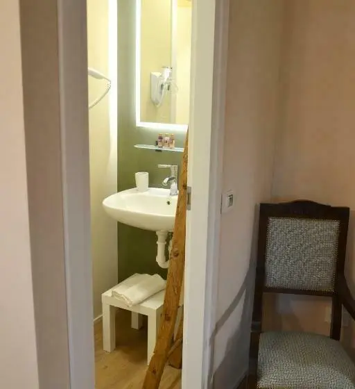 キングサイズベッドのスタンダードルーム, B&b Cascina Cortassa