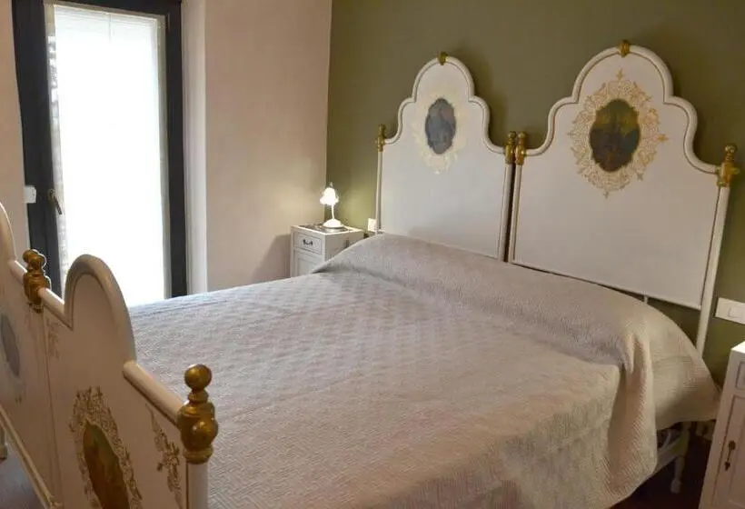 キングサイズベッドのスタンダードルーム, B&b Cascina Cortassa