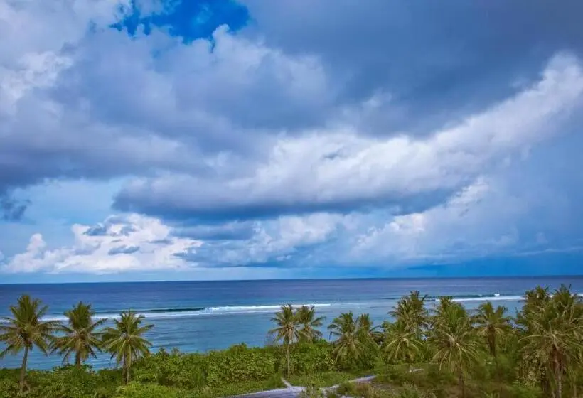 اتاق لوکس با بالکن, Pine Lodge Maldives