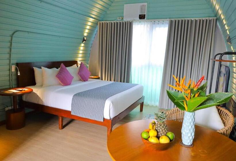 کابین, Unwnd Boutique  Caticlan