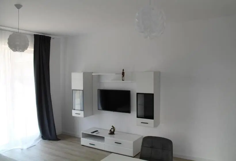 Standard-studio Terassi, Visaj Homes