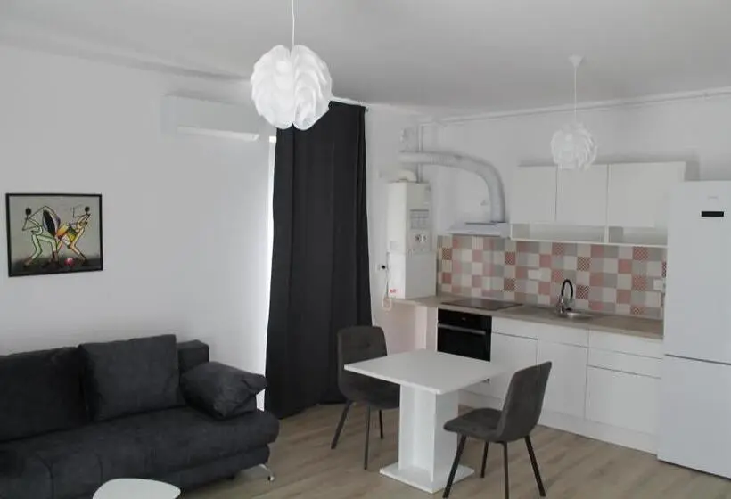Huoneisto 1 Makuuhuone Pohjakerros, Visaj Homes