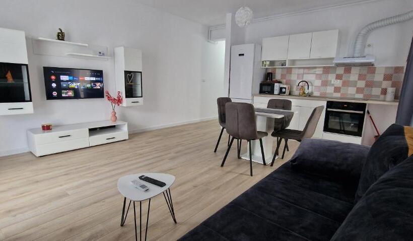 Апартаменты 1 Спальня с Балконом, Visaj Homes