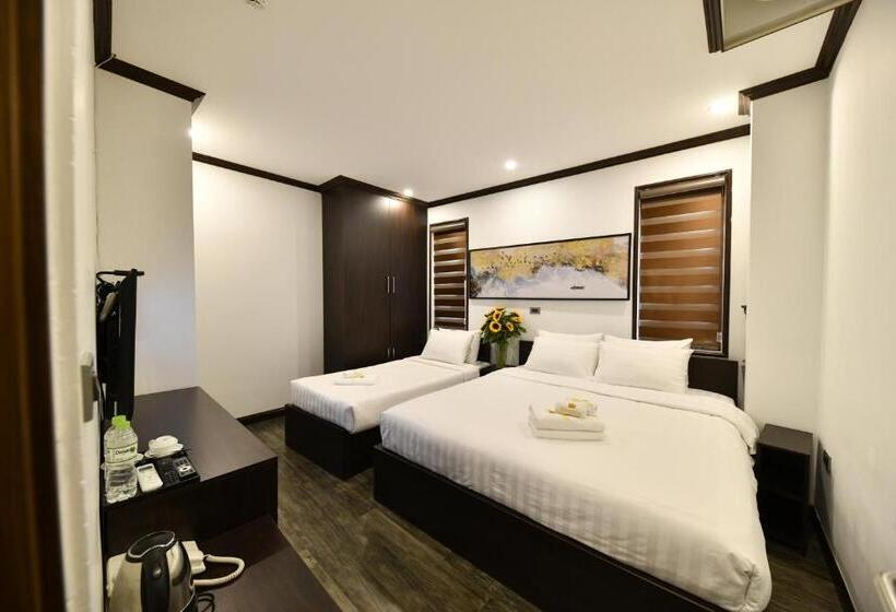 اتاق استاندارد سه نفره, Kingdom Hotel Hanoi