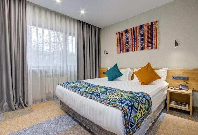 اتاق استاندارد سه نفره, My Hotel Bishkek