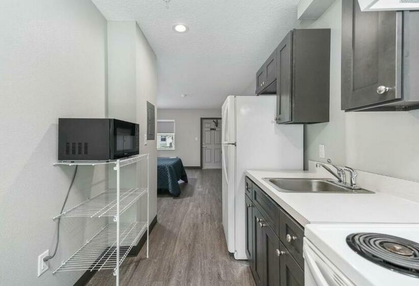 إستوديو ديلوكس, Ocala Suites