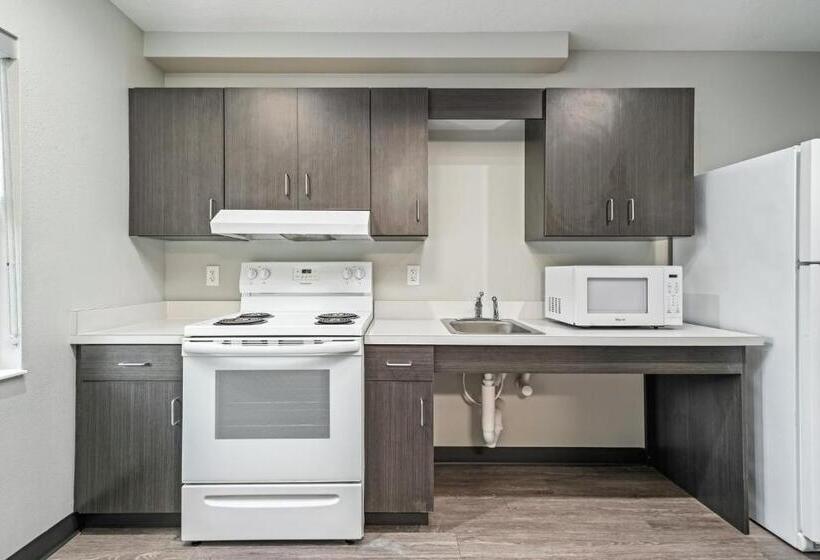 إستوديو قياسى, Ocala Suites