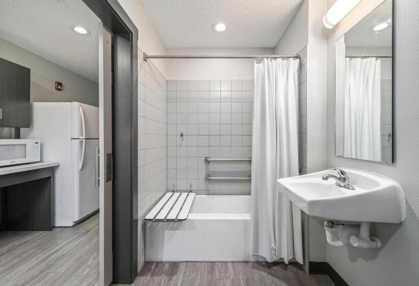 إستوديو قياسى, Ocala Suites