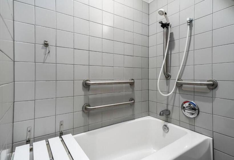 إستوديو قياسى, Ocala Suites