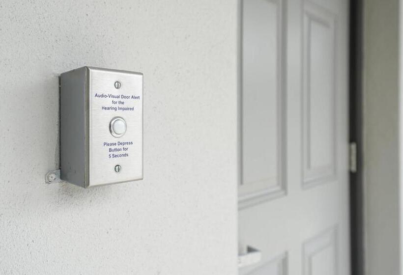 إستوديو قياسى, Ocala Suites