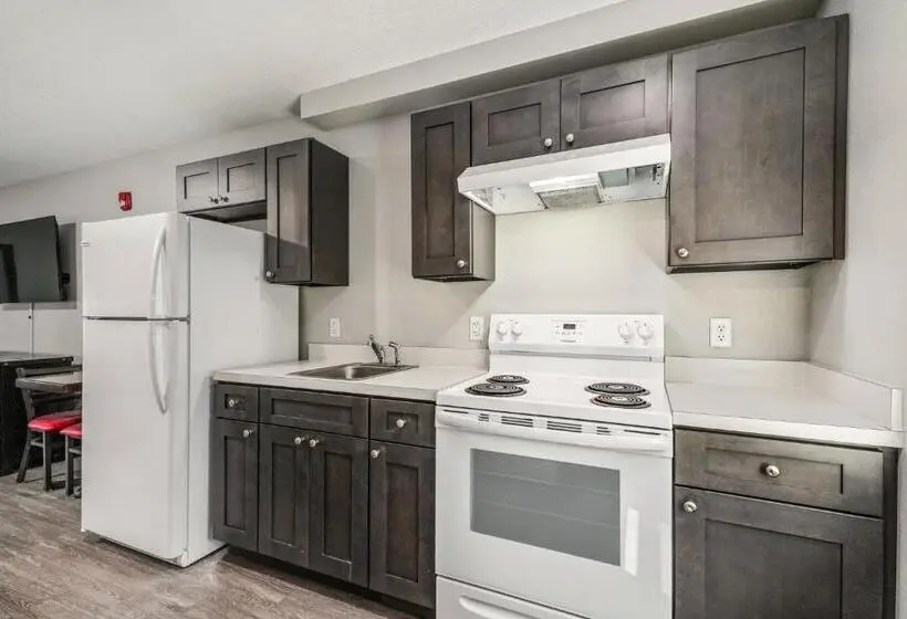 Deluxe-sviitti, Baymont By Wyndham Ocala Suites
