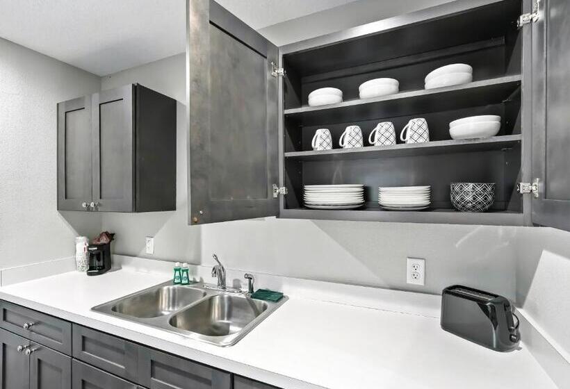 جناح غرفتين نوم, Ocala Suites