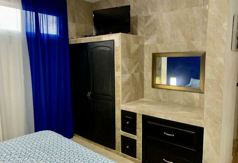 스탠다드 룸 킹사이즈 침대, Boutique Cvc