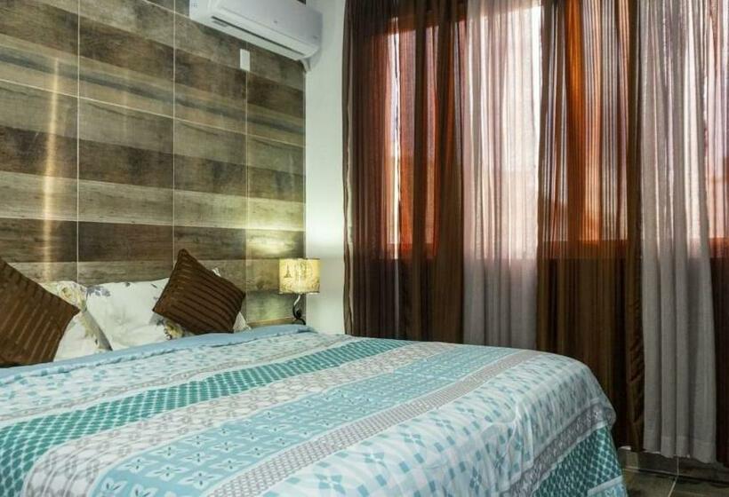 스탠다드 룸 킹사이즈 침대, Boutique Cvc