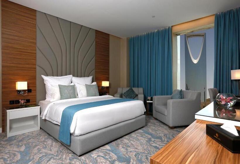 Королевский Люкс, Cantonal Hotel By Warwick