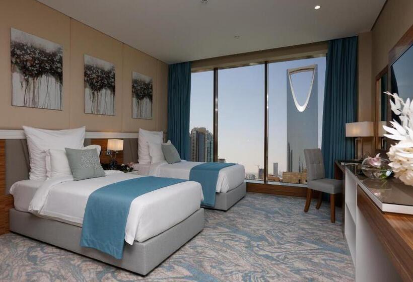 סוויטה מלכותית, Cantonal Hotel By Warwick