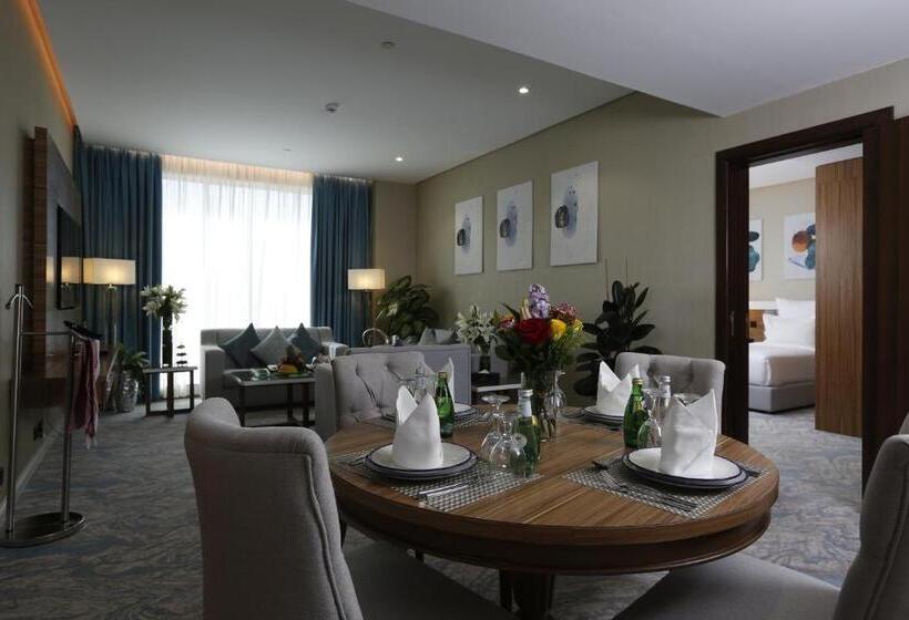 סוויטה, Cantonal Hotel By Warwick