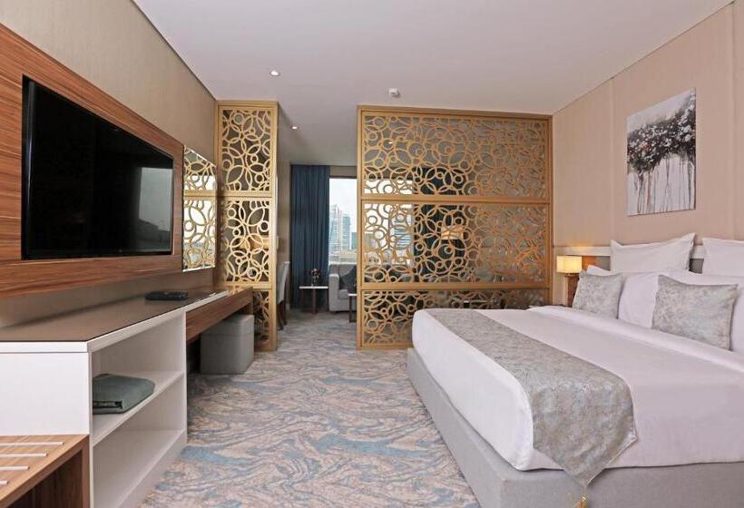 סוויטת ג'וניור, Cantonal Hotel By Warwick