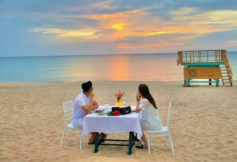 اتاق خانوادگی, Elene Phu Quoc