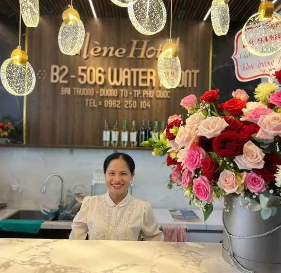 اتاق خانوادگی, Elene Phu Quoc