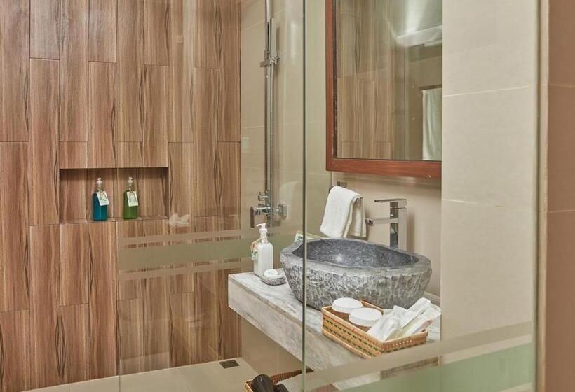 اتاق استاندارد با تخت بزرگ, Tag Resort