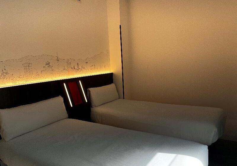 غرفة قياسية, HS Madrid Centro Atocha