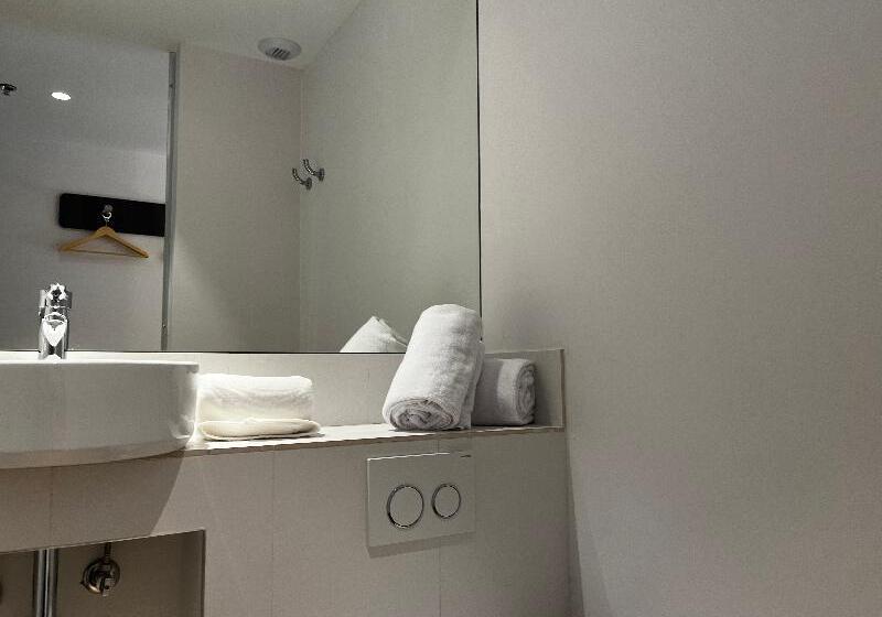 غرفة قياسية, HS Madrid Centro Atocha