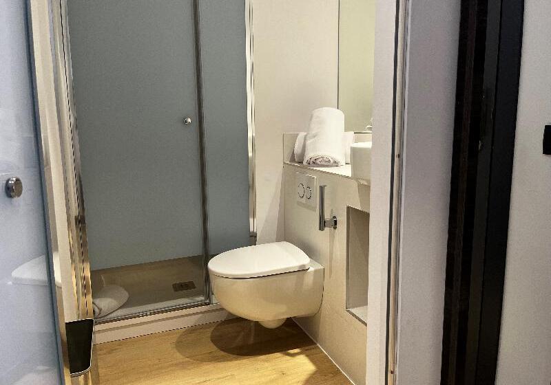 غرفة قياسية, HS Madrid Centro Atocha