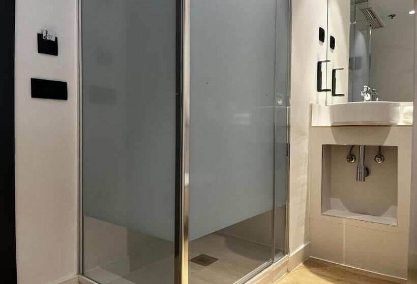 غرفة قياسية, HS Madrid Centro Atocha