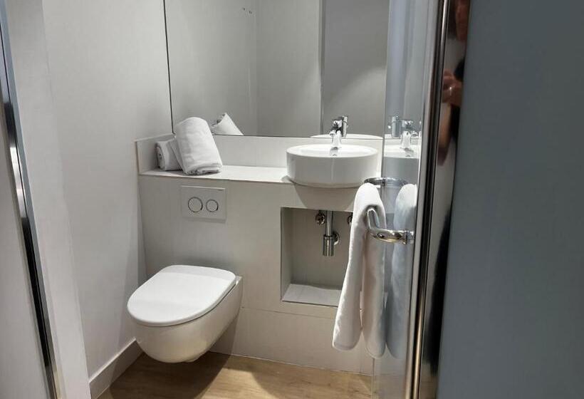 غرفة قياسية, HS Madrid Centro Atocha