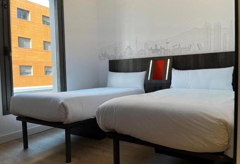 غرفة قياسية, HS Madrid Centro Atocha