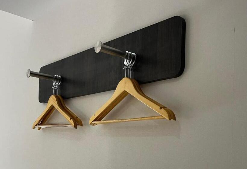 غرفة قياسية, HS Madrid Centro Atocha