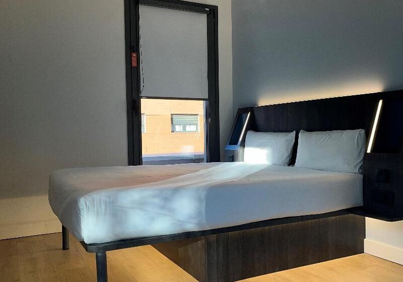 غرفة قياسية, HS Madrid Centro Atocha