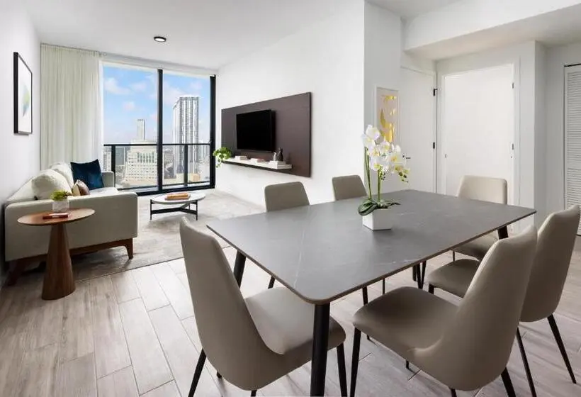 سوئیت با تخت بزرگ, The Elser Hotel Miami, An All Suite