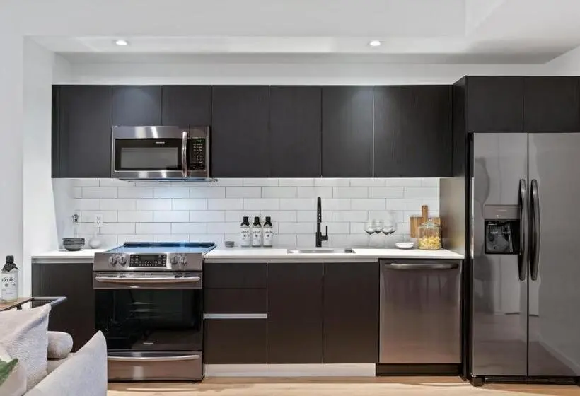 سوئیت با تخت بزرگ, The Elser Hotel Miami, An All Suite