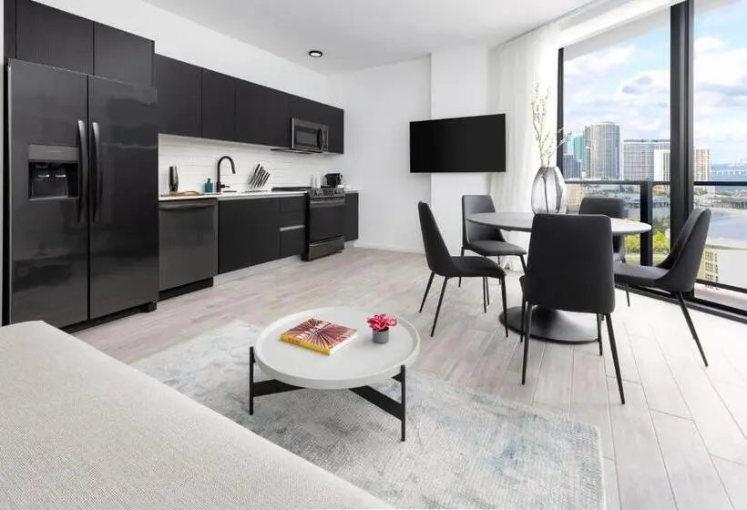 2 Bedroom Suite