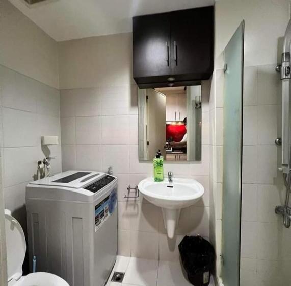 إستديو قياسى مزود بشرفة, Yhanz Z Sea Residences