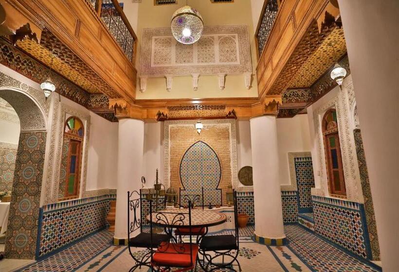 اتاق لوکس سه تخته, Riad Fes Unique