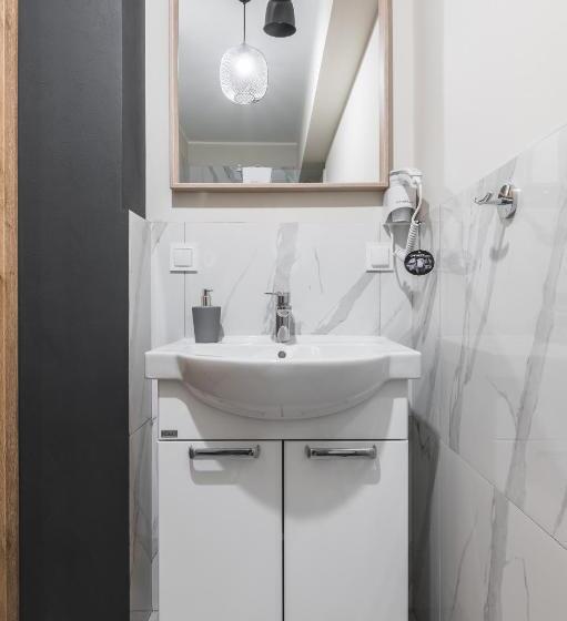 Апартаменты Deluxe 1 Спальня, Aparthotel Stara Przędzalnia