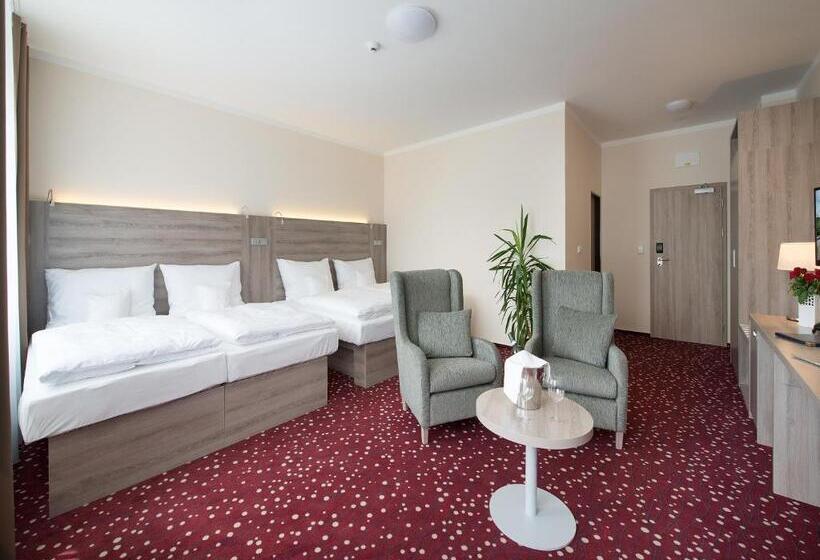 Семейный Номер, Ea Hotel Kraskov